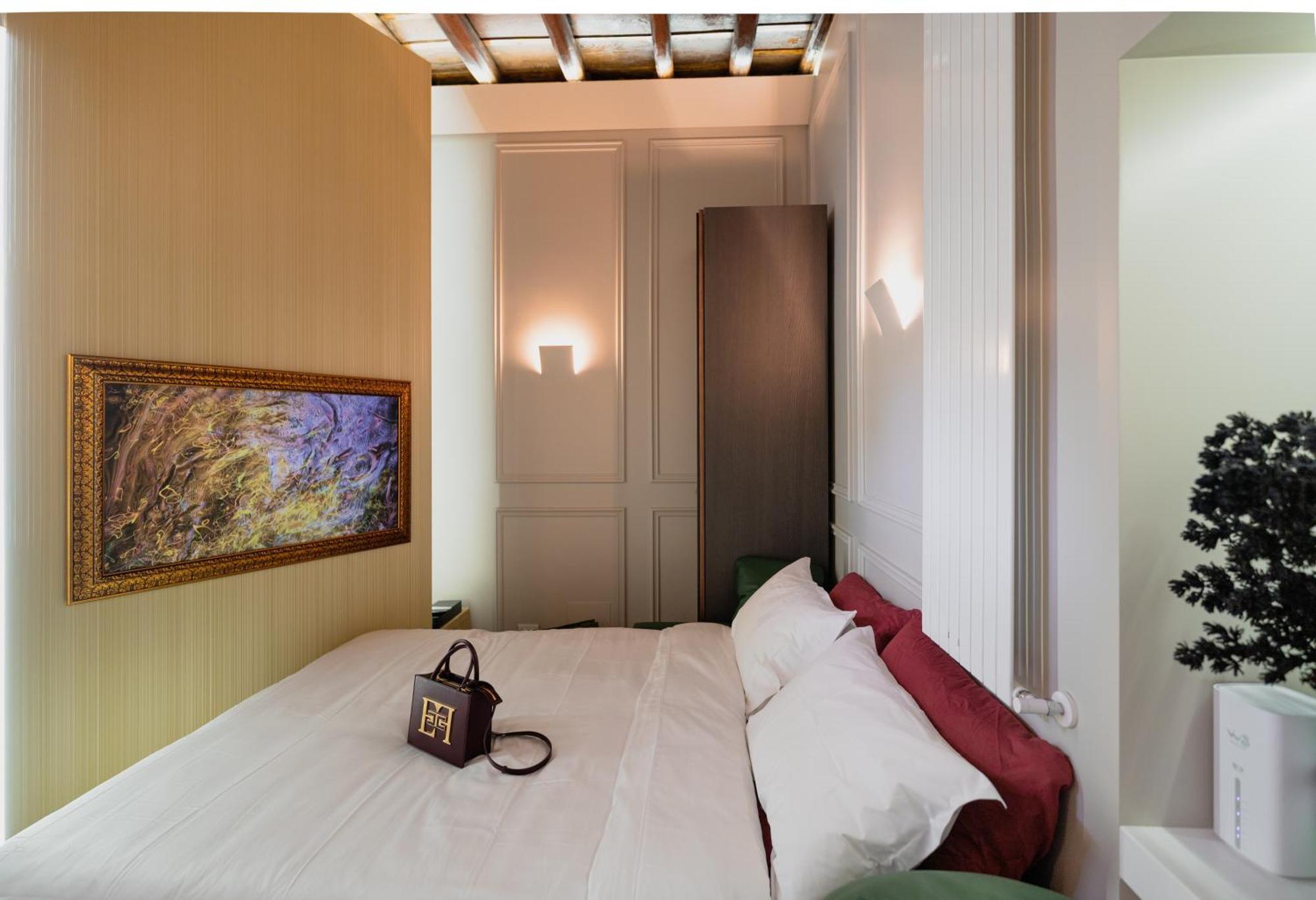 Dreamers In Belsiana Condotti Int 9 Rome